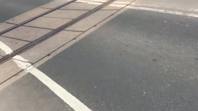 DRIVER BEEPS THE HORN: Network Rail Ford Transit van passing Exeter St David’s смотреть онлайн