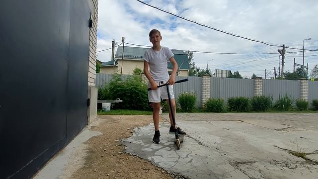 Топ 10 стильных трюков на самокате. смотреть онлайн