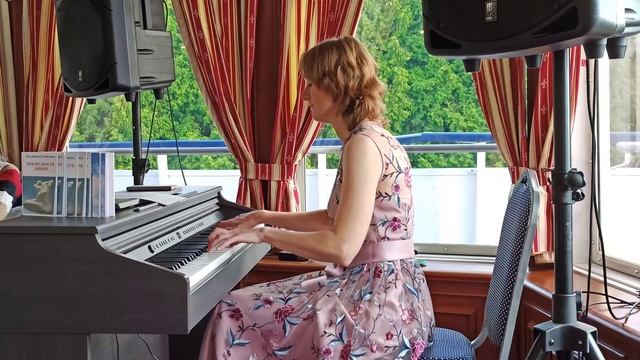 Неаполитанская песня "ВЕРНИСЬ В СОРРЕНТО" смотреть онлайн