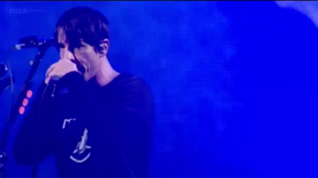 T In The Park 2016 Red Hot Chilli Peppers - Under The Bridge смотреть онлайн