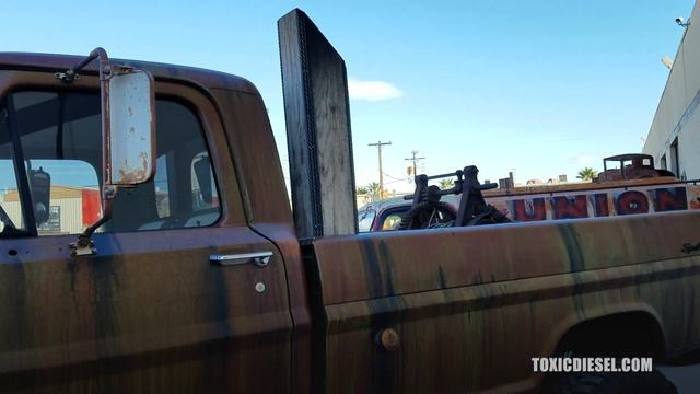 Welderup Las Vegas - Old School 70's Ford