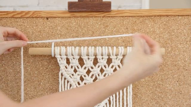 3 Ways to Hang Macrame | How to Tie String to a Wall Hanging смотреть онлайн