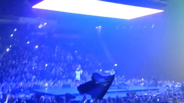 Thirty Seconds To Mars - Walk On Water Live 24-03-18 Manchester Arena смотреть онлайн