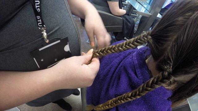 Hairdressing & Barbering смотреть онлайн