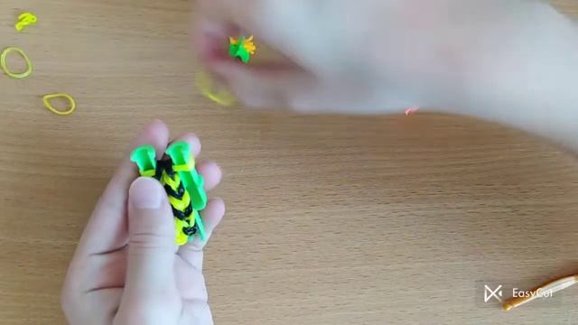 Как сделать ящерицу из резинок смотреть онлайн