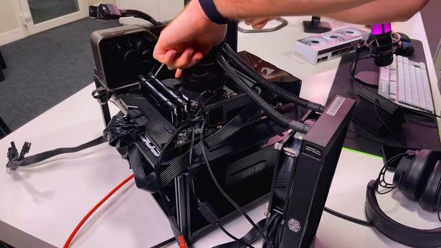 GeForce RTX 3080 Ti em ação! Testamos e Founders Edition e a Gigabyte Vision смотреть онлайн