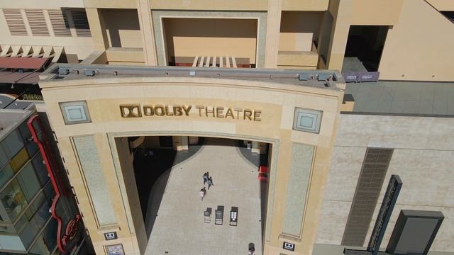 Hollywood, California 4K Drone Tour смотреть онлайн