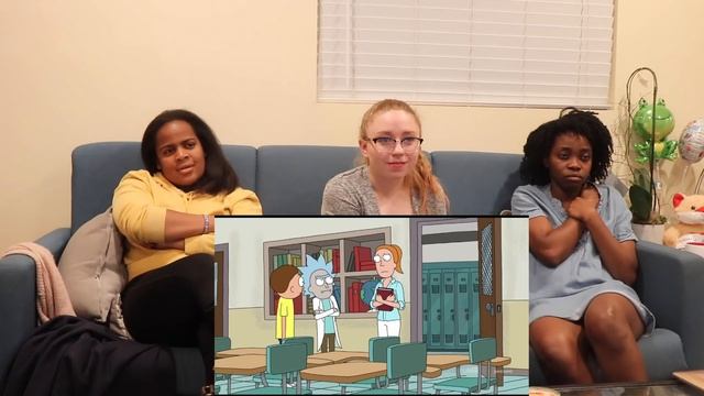 TINY RICK! | Rick and Morty - Season 2 Episode 7 "Big Trouble in Little Sanchez" REACTION! смотреть онлайн