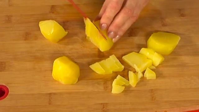 Что Есть. Сытный салат с квашеной капустой смотреть онлайн
