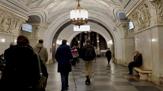 Moscow metro 4K | Mira Avenue | Prospect Mira metro station смотреть онлайн
