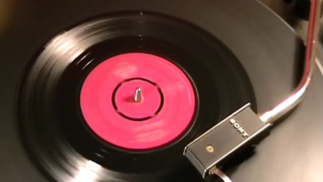 BENNY HILL - 'Transistor Radio' - 1961 45rpm смотреть онлайн