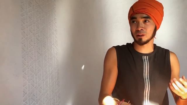 Интервью Мэд Макс о йоге и треккинге в Непал смотреть онлайн