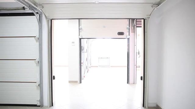 03 Секционные ворота Люкс HL Bellevue MCA смотреть онлайн
