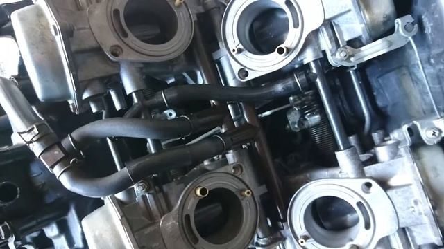 CARBURADORES VFR SOLO TRES смотреть онлайн