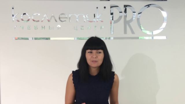 Правильно представляемся клиенту по телефону. смотреть онлайн