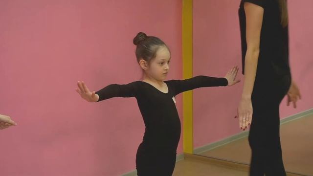Сжимаем кулачками воздух смотреть онлайн