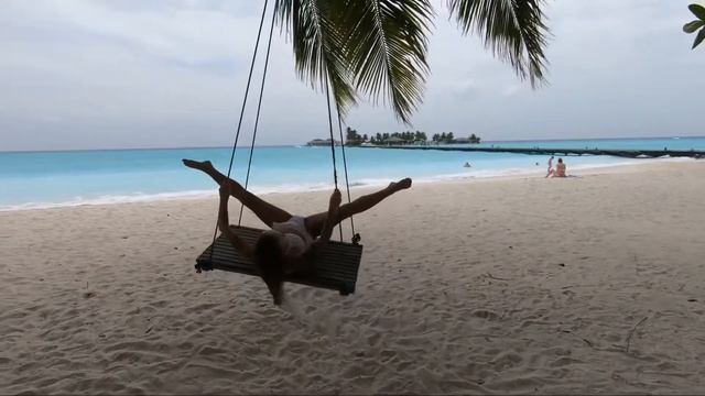 Олеся Малибу на Мальдивах смотреть онлайн