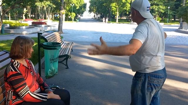 Харьков,танцы в саду,"Чому не идешь до нас?" смотреть онлайн