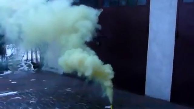 HT102 SMOKE YELLOW смотреть онлайн