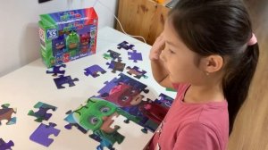 Герои в масках. Жания собирает пазл. Смотреть до конца