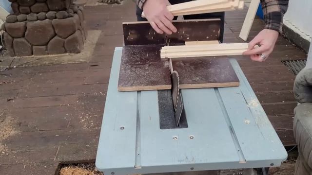 Скворечник для ПЧЕЛ ))))))) смотреть онлайн