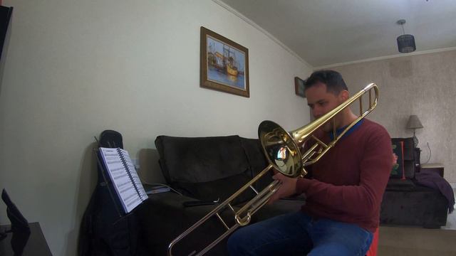 Hino 132 Trombone смотреть онлайн