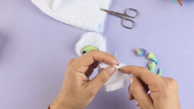 Делаем радужного слонёнка из холодного фарфора и кусочка меха смотреть онлайн