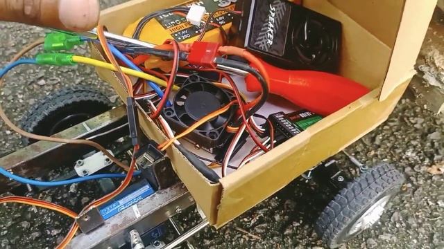 8x4 wd. can weight 55kg смотреть онлайн