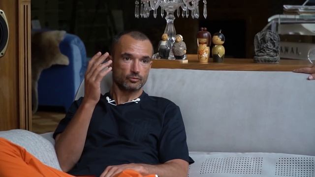 Сколько Стоит Хата? Ресторатор Александр Орлов и его дом на Рублёвке за 3 миллиарда рублей! смотреть онлайн