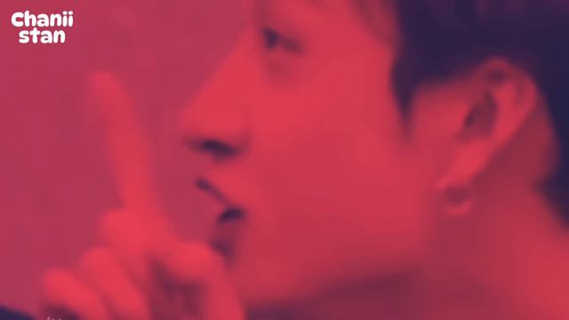 MOMENTOS CAÓTICOS DE STRAY KIDS смотреть онлайн