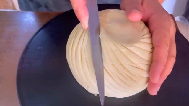 1,000 loaves of bread a day How do Central Asians bake bread with butter? смотреть онлайн