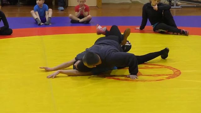 Вольная борьба. Приёмы в партере. Обучение. смотреть онлайн