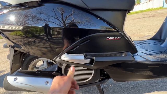 Продаю скутера мото- Honda Lead 110 куб Fuel Injection +Тест драйв смотреть онлайн