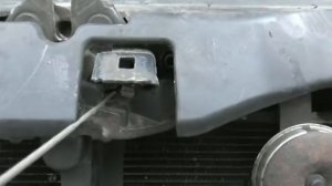 ОТКРЫВАЕМ КАПОТ ТАЙОТА ПРАДО 120