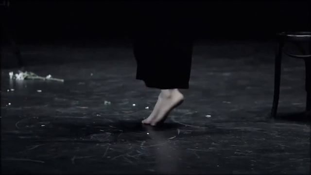 Спектакль "В Париже" - Театр Вахтангова смотреть онлайн