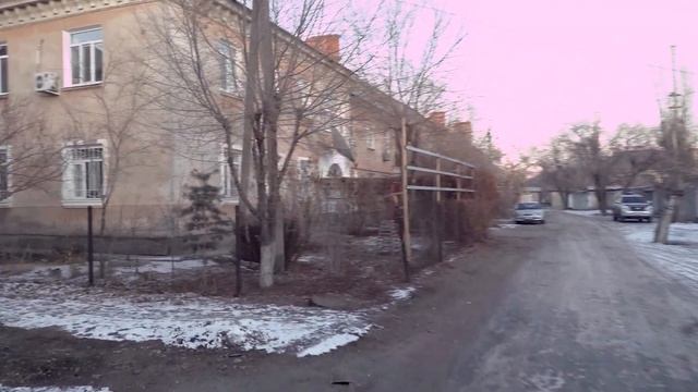 По дворам нашего города / Гагарина - Мира / Знакомые улицы смотреть онлайн