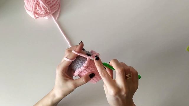 ЗАЙКА В ПЛАТЬЕ ЧАСТЬ 5 (ПЛАТЬЕ) АМИГУРУМИ ИГРУШКИ ИЗ ПЛЮШЕВОЙ ПРЯЖИ AMIGURUMI KNITTING SCHEME смотреть онлайн