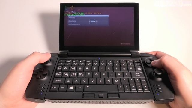OneGX1 Pro F1 2020 on Handheld Mini PC Intel Core i7-1160G7 Intel Iris Xe OneMix 4 смотреть онлайн