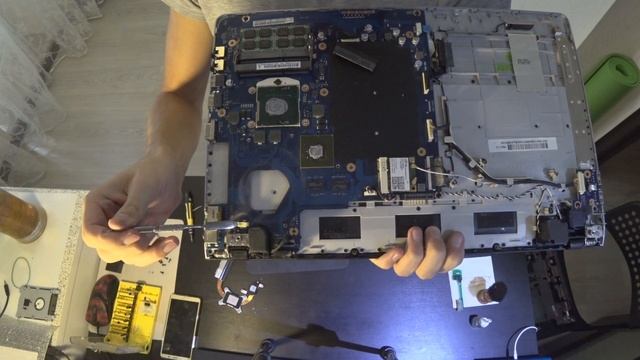 Очистка ноутбука Samsung NP300