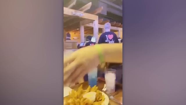 КОГДА ЛЮДИ УСПЕЛИ ТОЧНО ВОВРЕМЯ смотреть онлайн