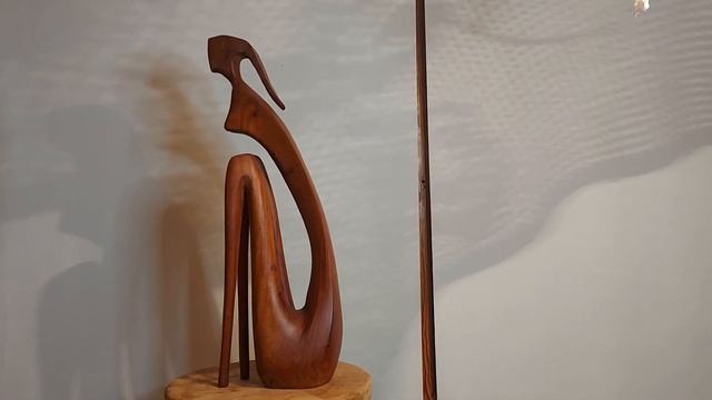 Скульптура.Девушка.#арт #резьбаподереву #интерьер #осень #интерьер #woodwork #woodcarvers #wood смотреть онлайн