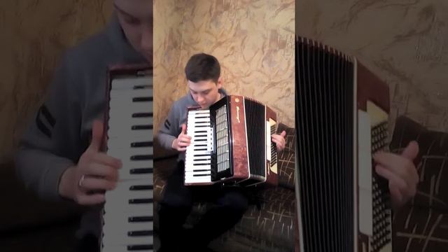 Мой брат играет на баяне смотреть онлайн