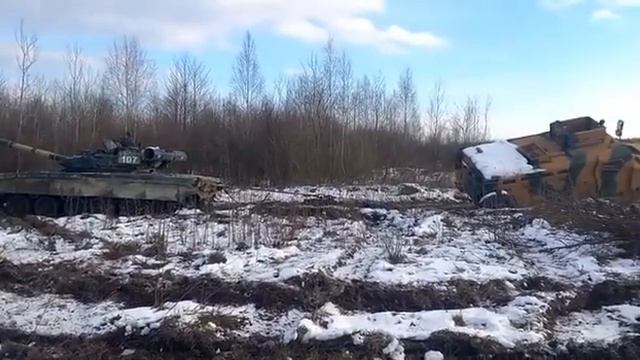 Не легкая это работа ... тащить "бегемота" смотреть онлайн