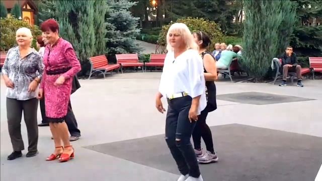 ТИ ЛИШ МОЯ!!! 16 СЕНТЯБРЯ 2023 ХАРЬКОВ ТАНЦЫ НА РЕТРО!!! смотреть онлайн