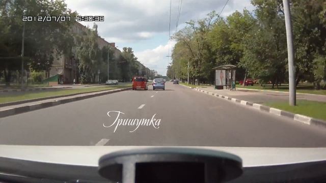 Матиз обидел ББ (Тетенька заговорилась с подружкой) смотреть онлайн