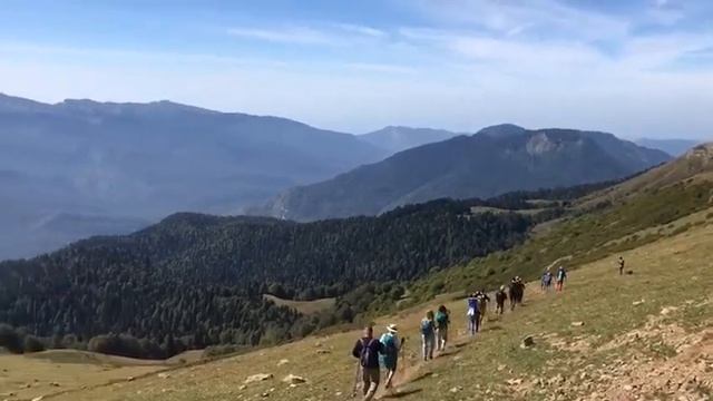 Начало тропы «От снежников до водопадов» на Роза Хутор