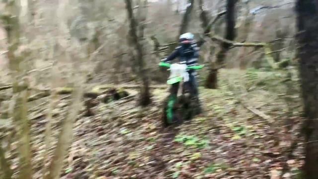 ЕНДУРО ПОКАТУХА НА СРДХ 200 з КОВІ СТАРТ І ХУСКВАРНА 125 смотреть онлайн