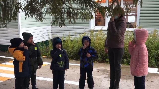 Принцип «Ранняя подготовка детей к школе» заложен в обучении, воспитании детского сада «Колокольчик смотреть онлайн