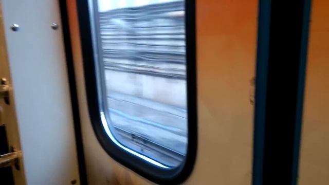 Уличный перегон Волгоградский проспект - Текстильщики, Электропоезда 81-760А "Баклажаны" смотреть онлайн