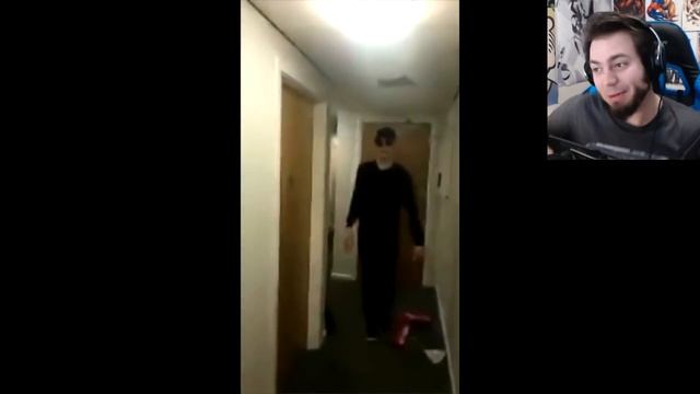 SUPER RANDOM DANK MEMES DON'T LAUGH CHALLENGE | ZellenDust смотреть онлайн